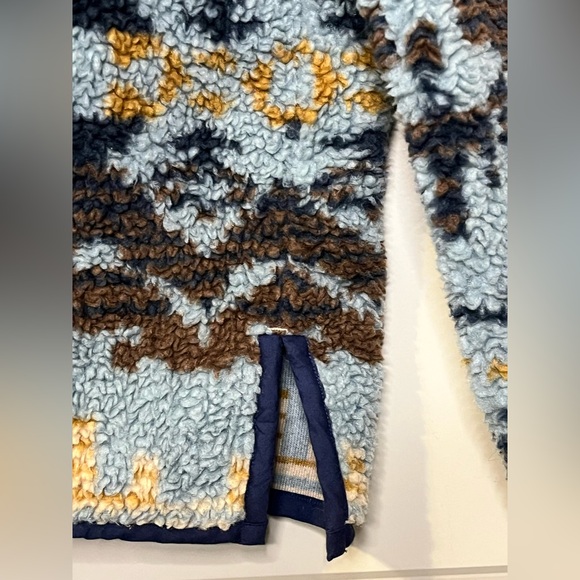 L.L. Bean Sherpa Fleece Quarter-Zip Small - Picture 3 of 5